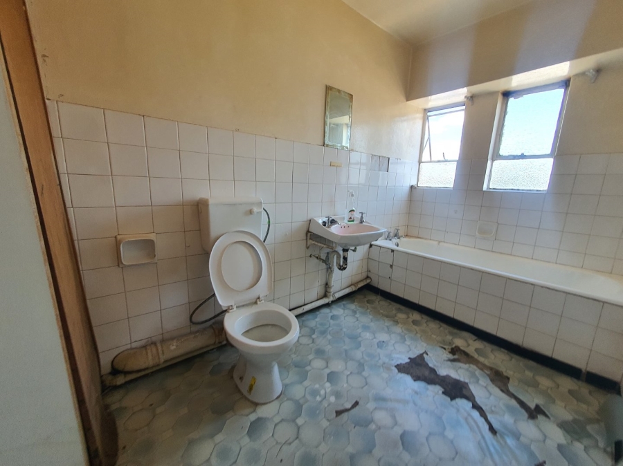 1 Bedroom Property for Sale in Bloemfontein Free State